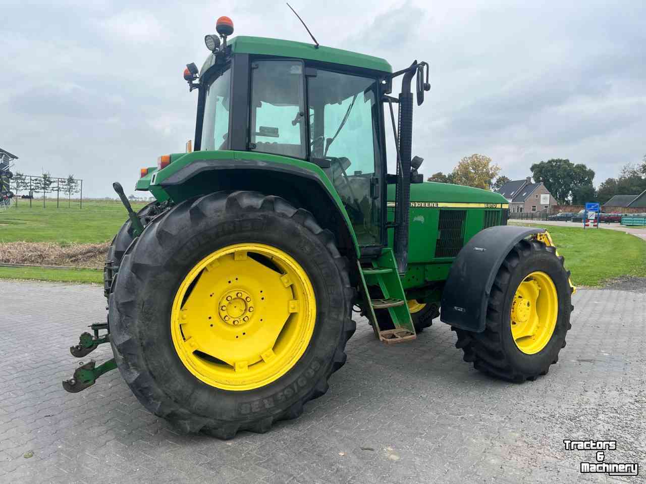 Tractor John Deere 6800