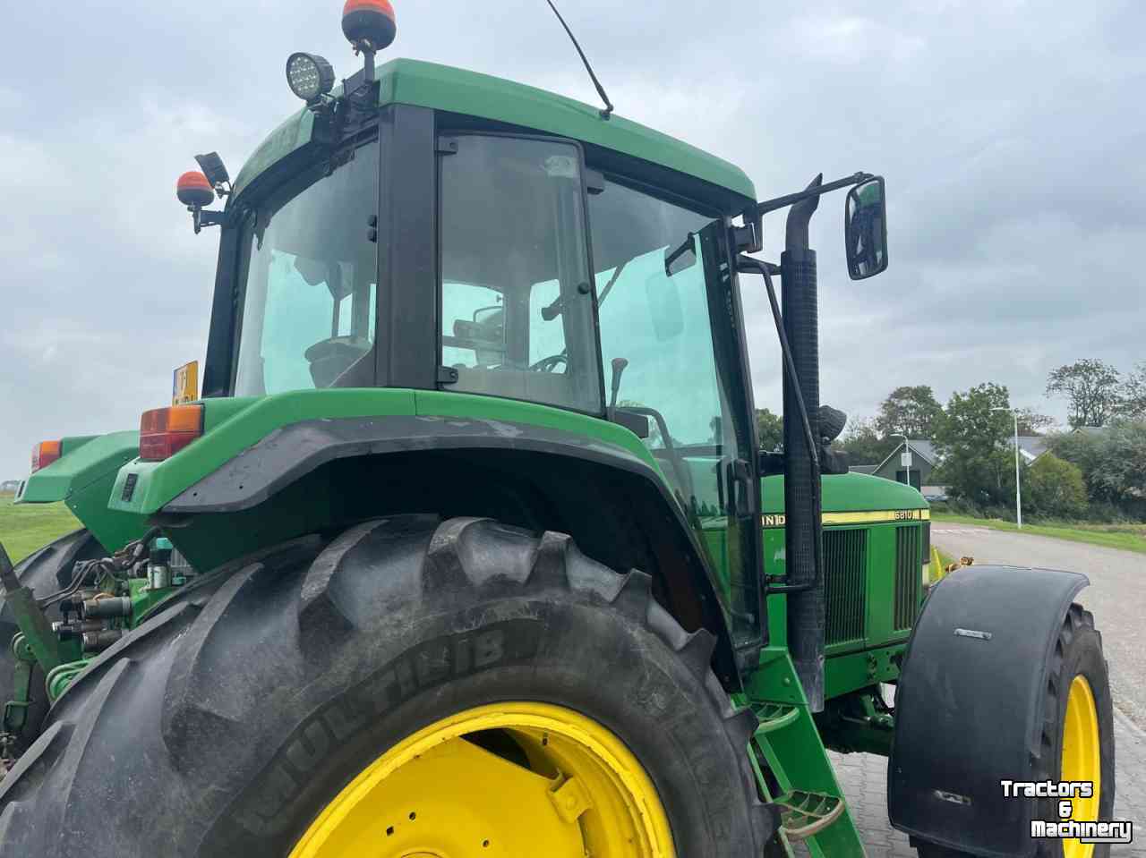 Tractor John Deere 6800
