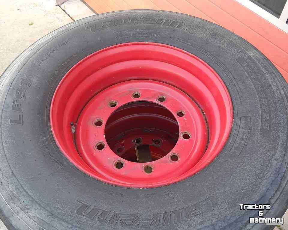 Wheels, Tyres, Rims & Dual spacers  385/65X22.5 75%
