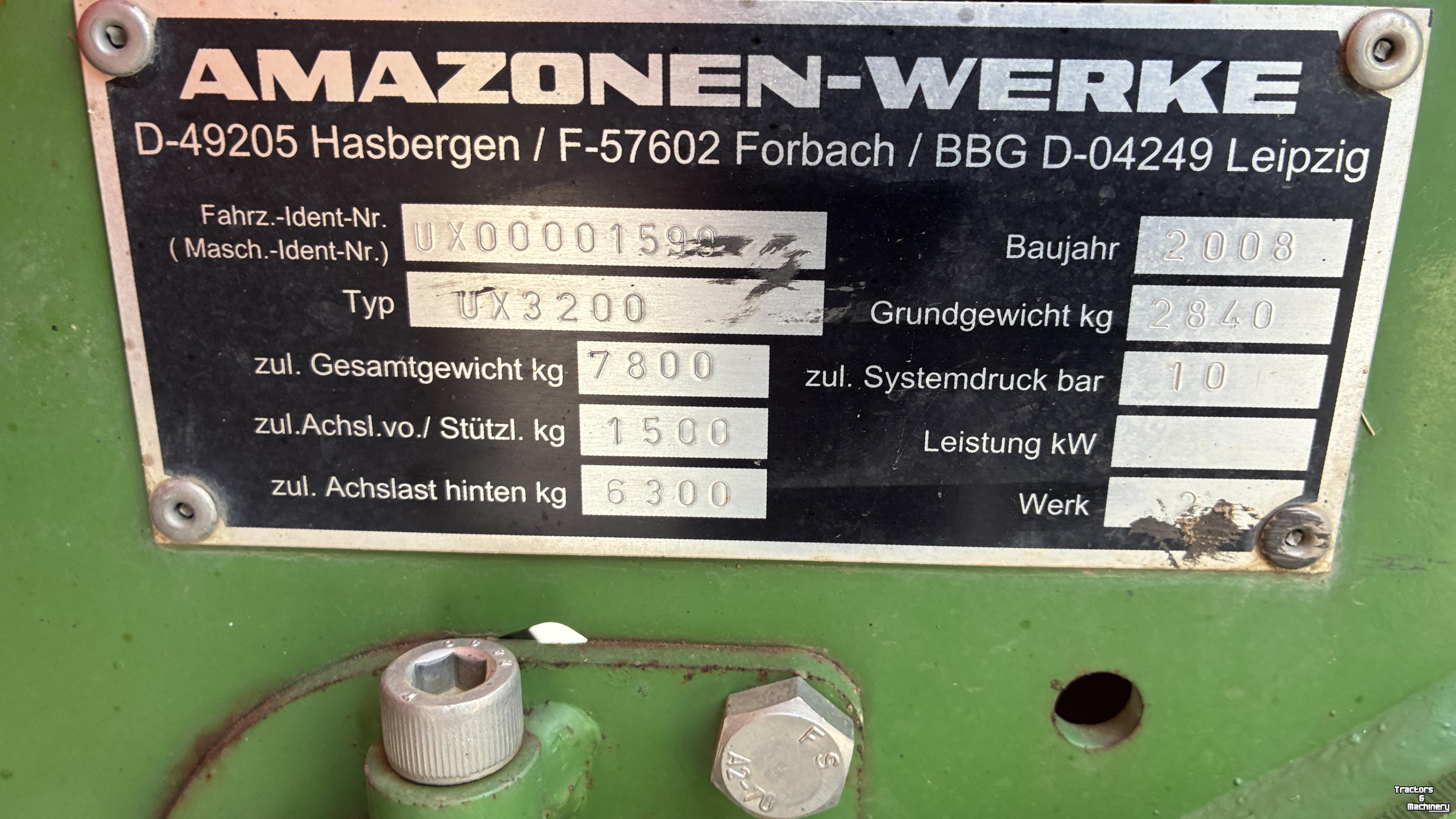 Fieldsprayer Amazone UX 3200 Special