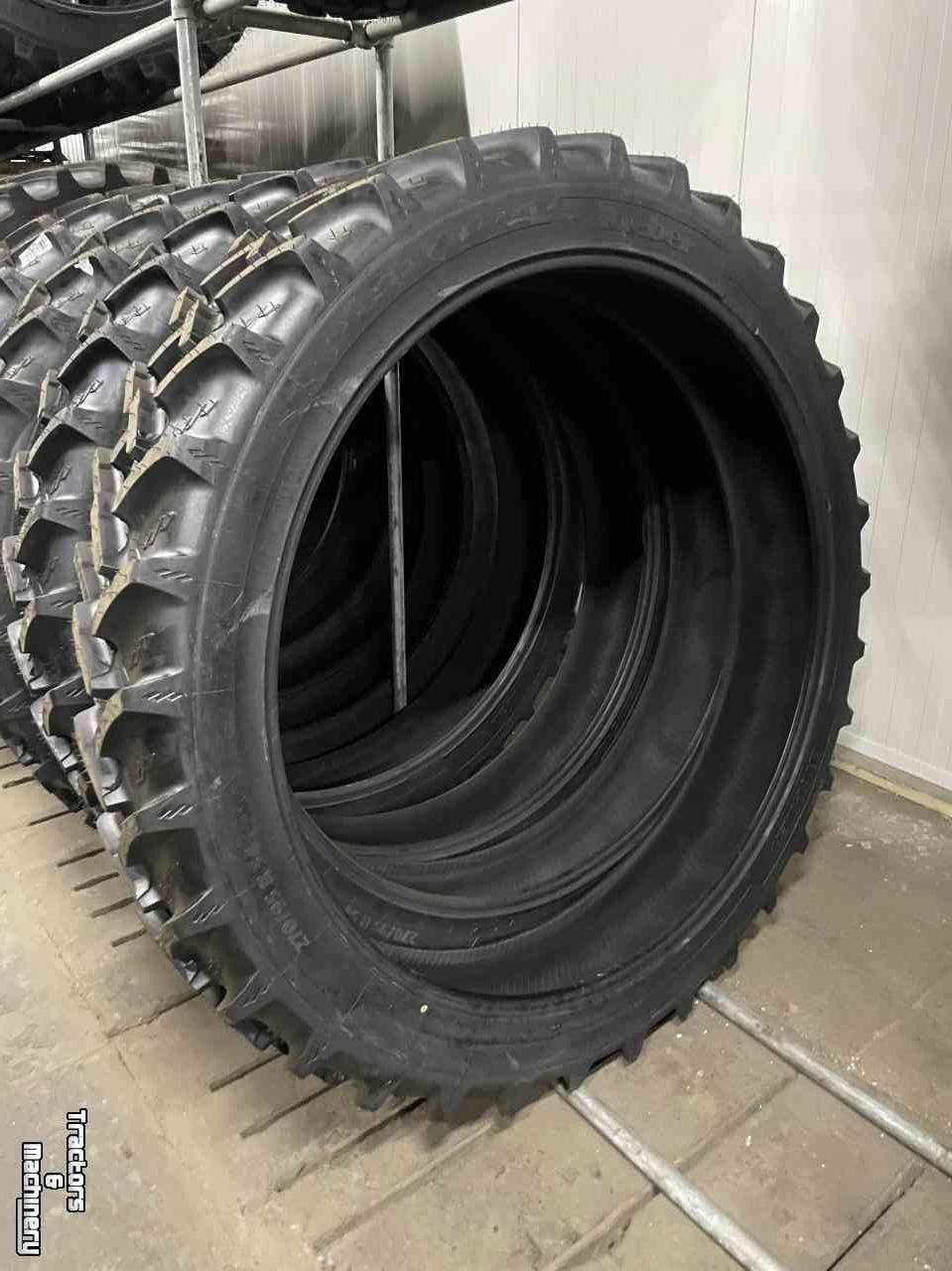 Wheels, Tyres, Rims & Dual spacers Kleber 270/95R36 KLEBER CROPKER 139D/142A8 TL