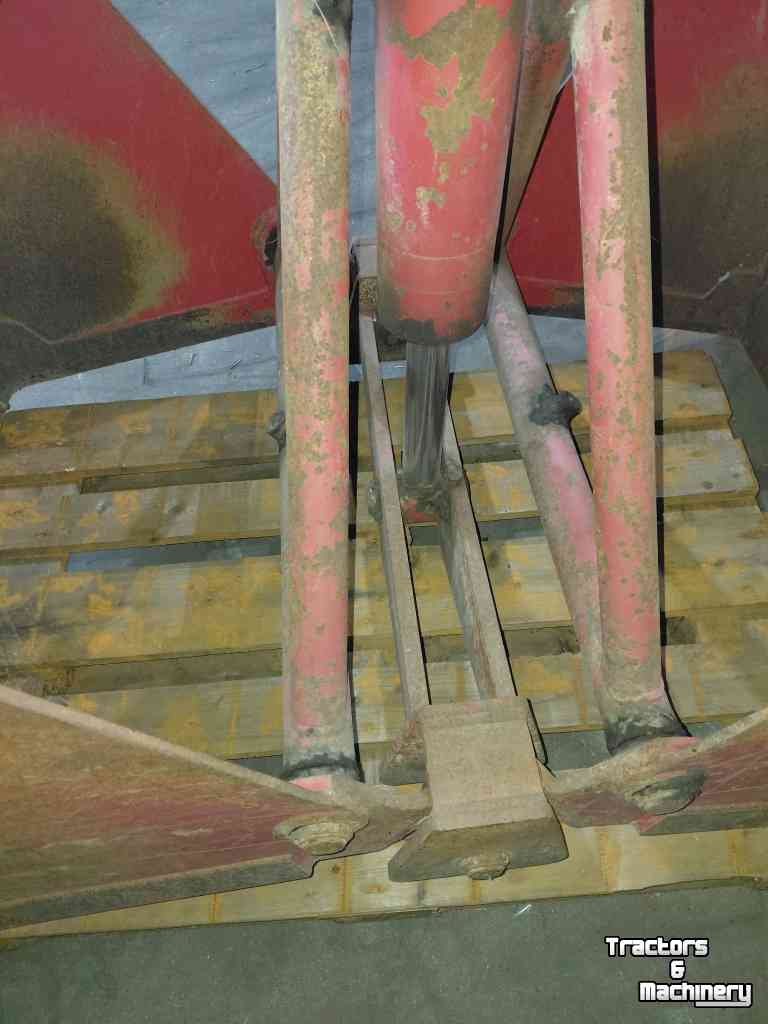 Clamshell buckets  Schalengrijper