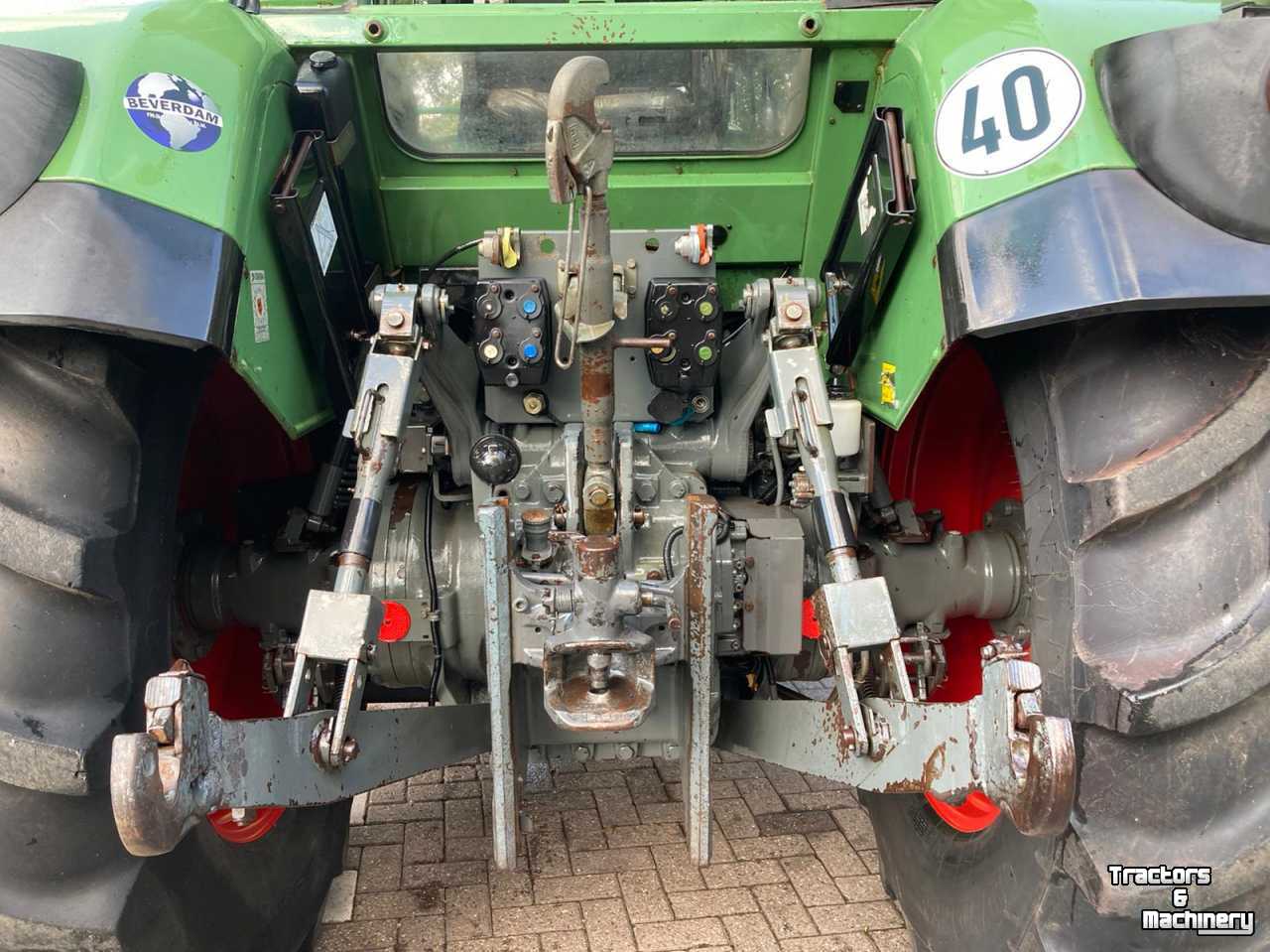 Tractors Fendt 711 Vario