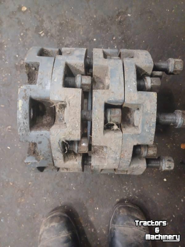Used parts for tractors Holder holder spoorverbreders