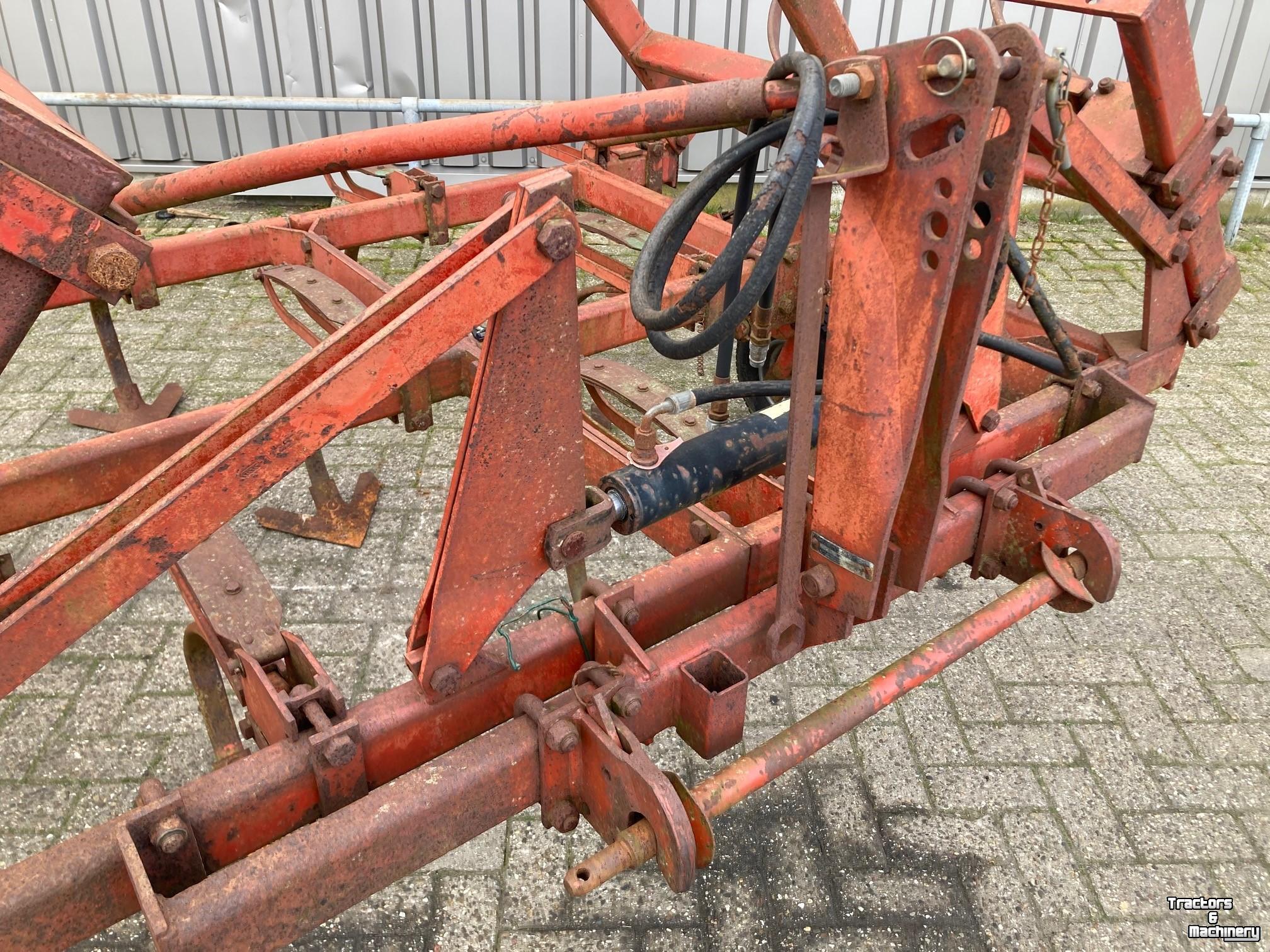 Cultivator Kverneland Kverneland Cultivator