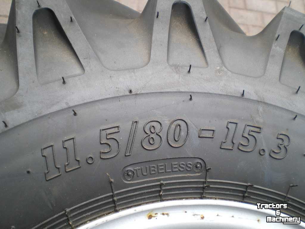 Wheels, Tyres, Rims & Dual spacers BKT 11.5/80-15.3