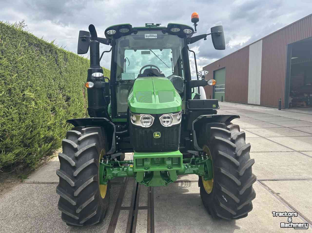 Tractor John Deere 6M 125