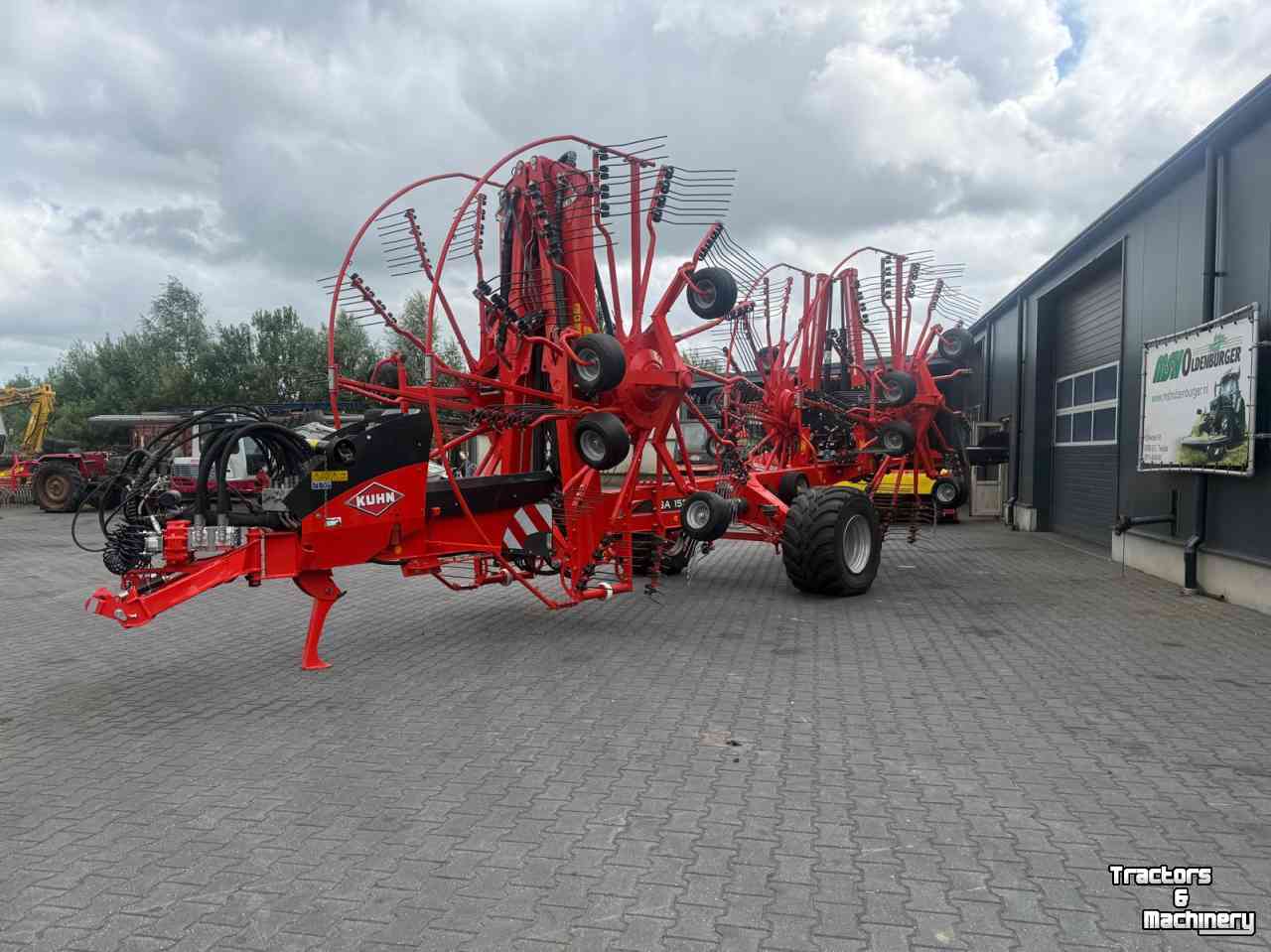 Rake Kuhn GA15231 vierrotor hark demo