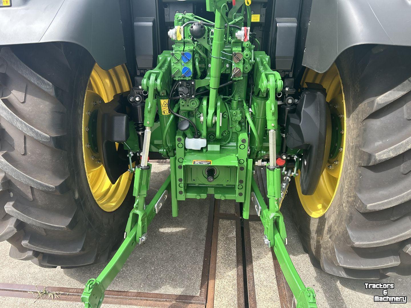 Tractor John Deere 6M 125