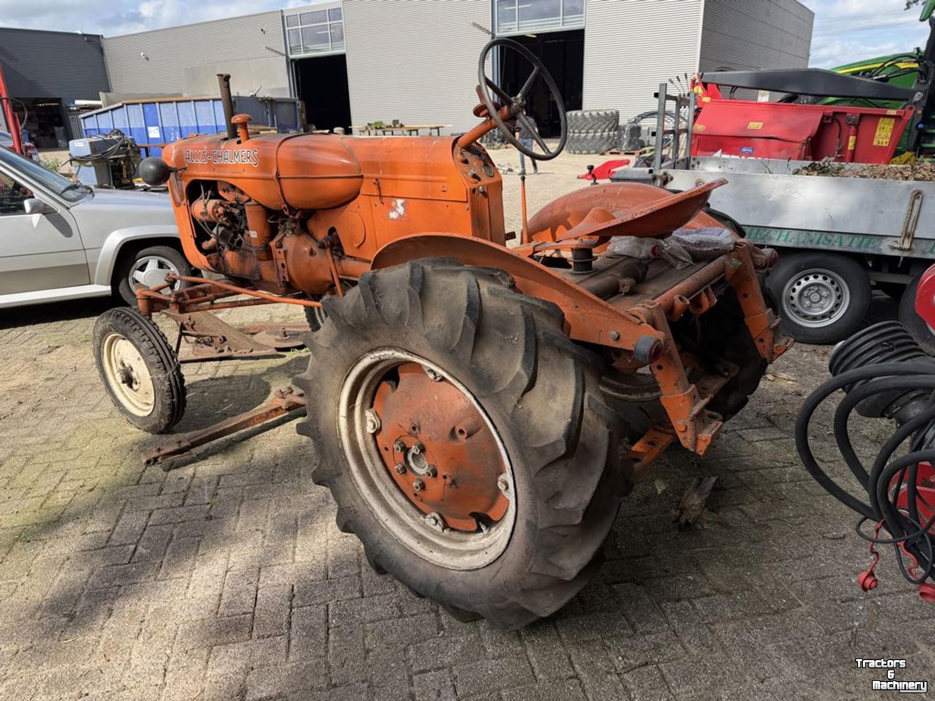 Oldtimers Allis Chalmers D-270