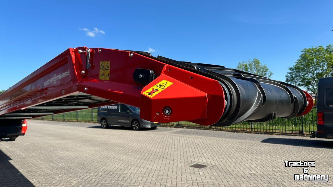 Telescopic storeloader Miedema ML1680 Hallenvuller