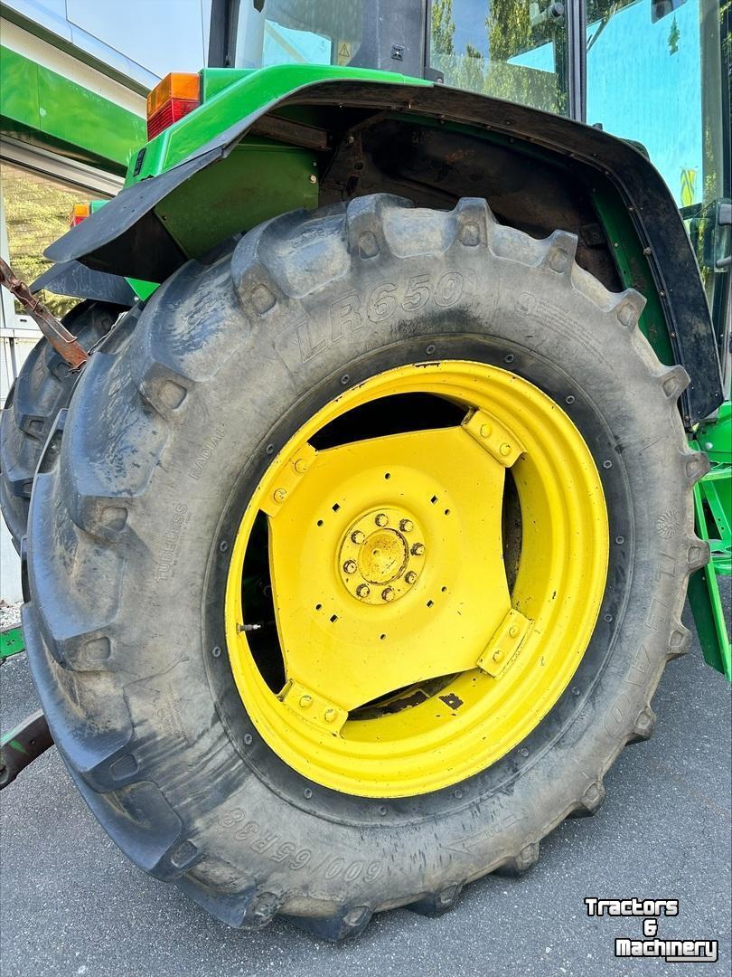 Tractor John Deere 6610