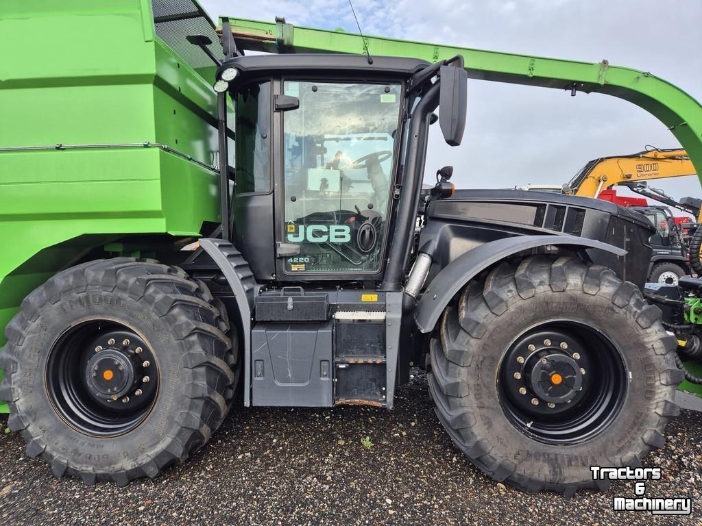 Tractor JCB Fastrac 4220 met container