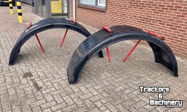 Used parts for tractors  Spatborden