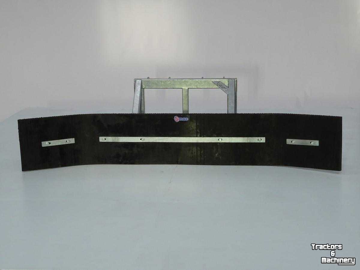 Rubber yard scraper Qmac Modulo rubber erfschuif straatschuif wegenschuif aanbouw Schaffer