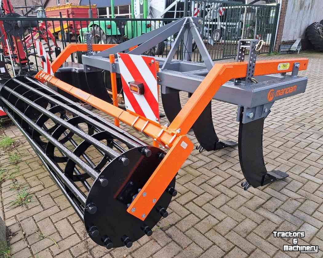 Deep subsoiler Mandam MG 5 3000