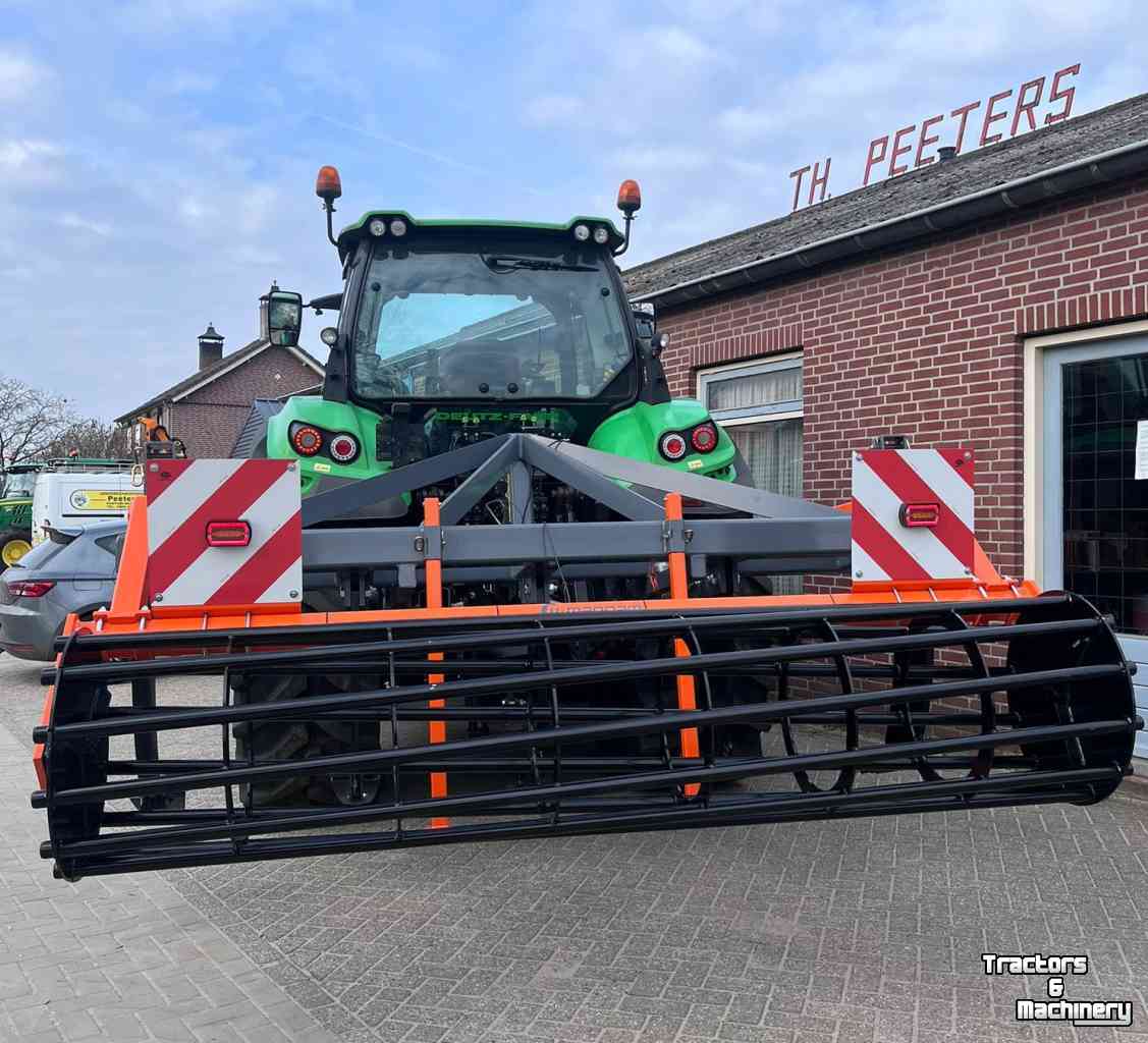 Deep subsoiler Mandam MG 5 3000