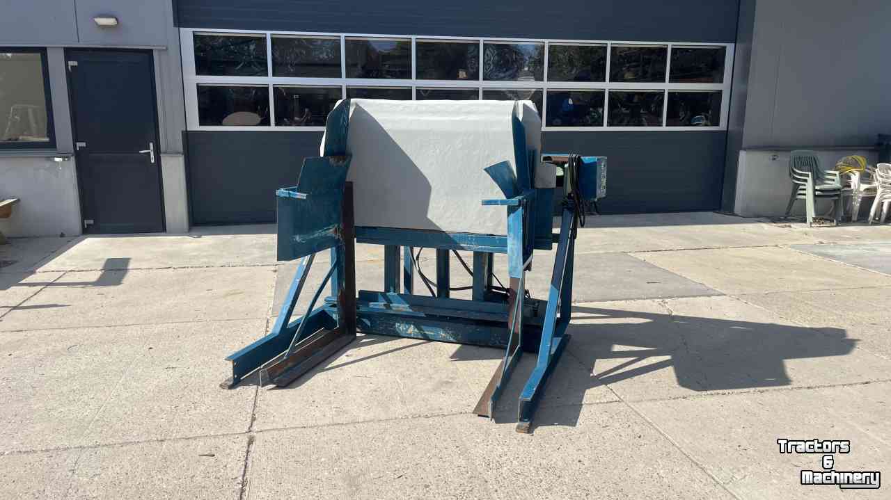 Bulk box tipper Antha kistenkantelaar