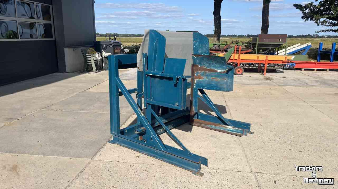 Bulk box tipper Antha kistenkantelaar