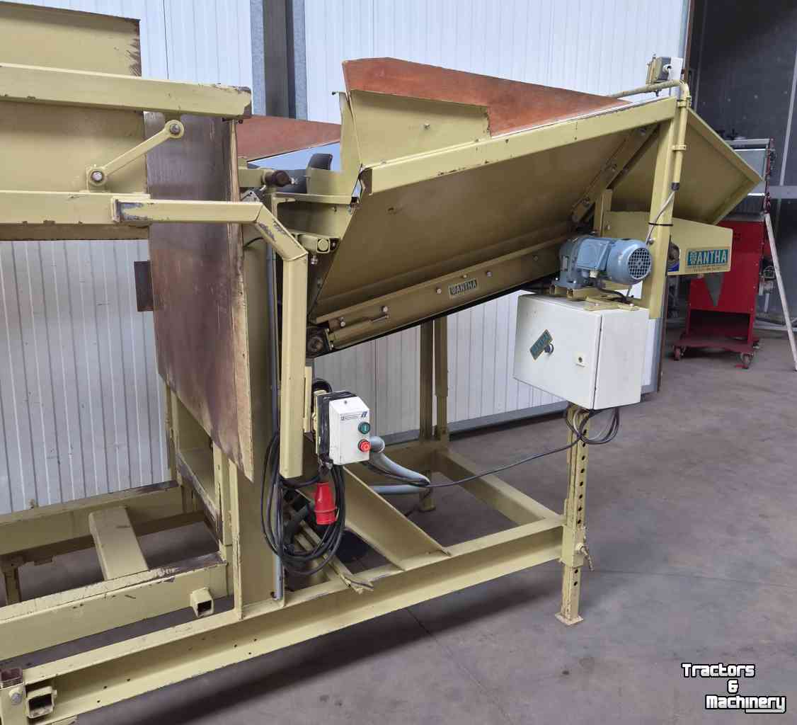 Bulk box tipper Antha Antha Kantelaar-Bunker