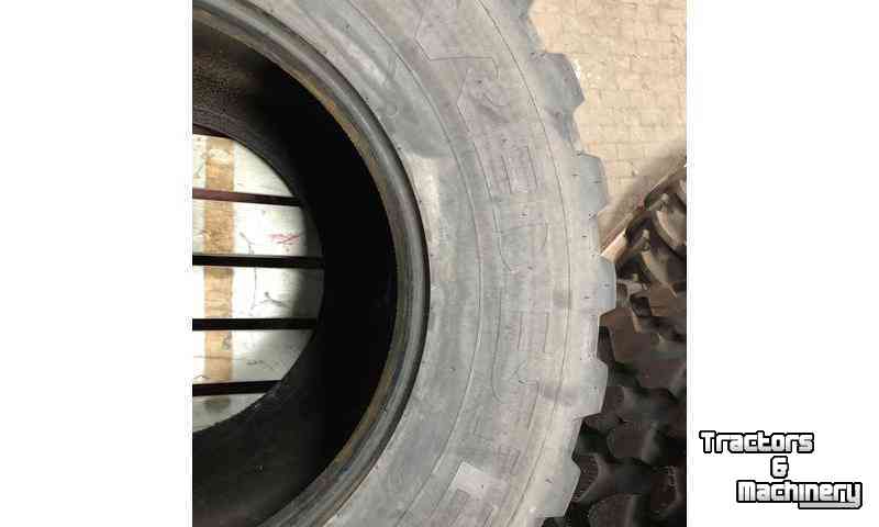 Wheels, Tyres, Rims & Dual spacers Vredestein 710/50R26.5 Flotation Trac 80%
