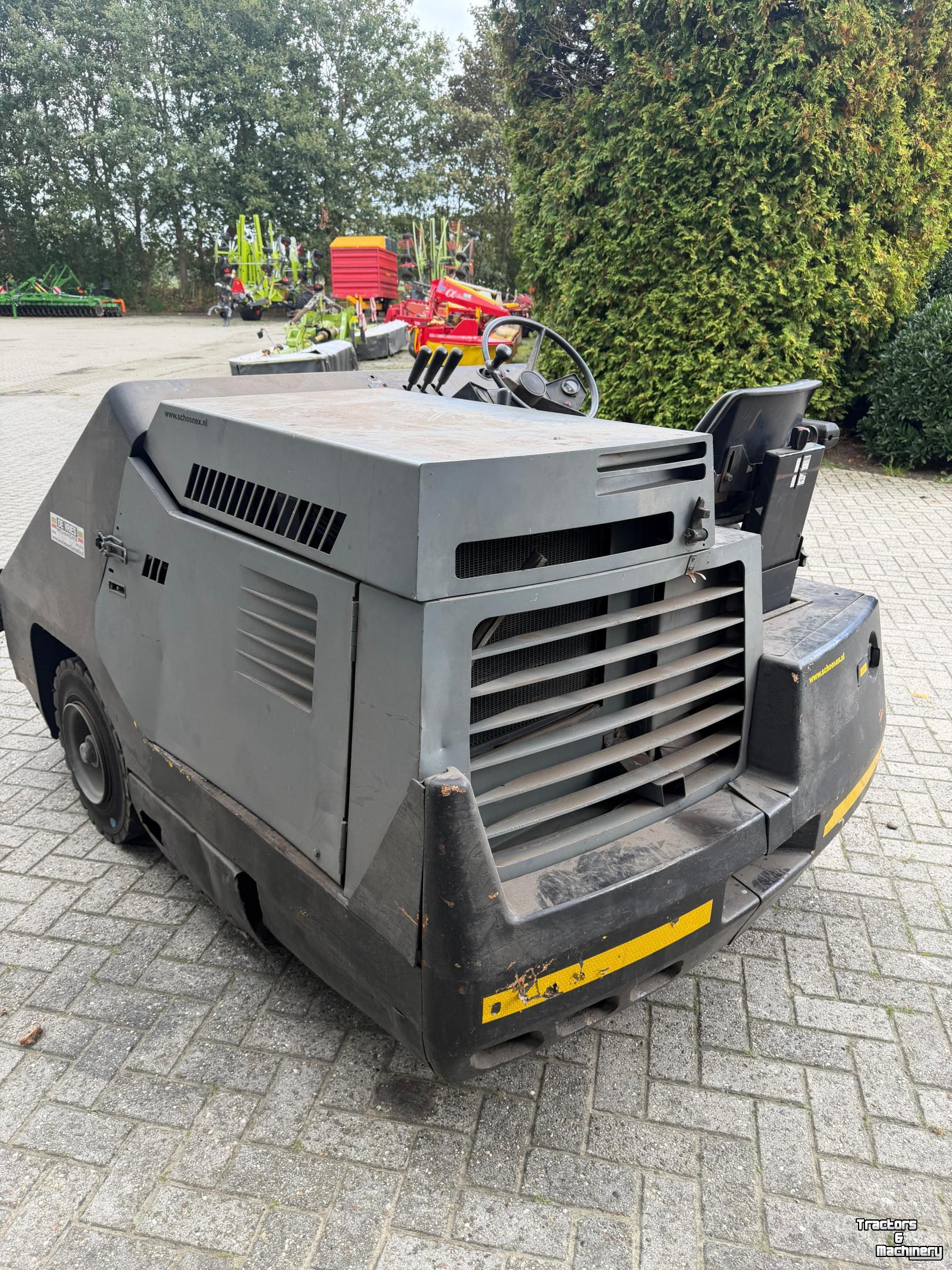 Sweeper  Powerboss SW9XT