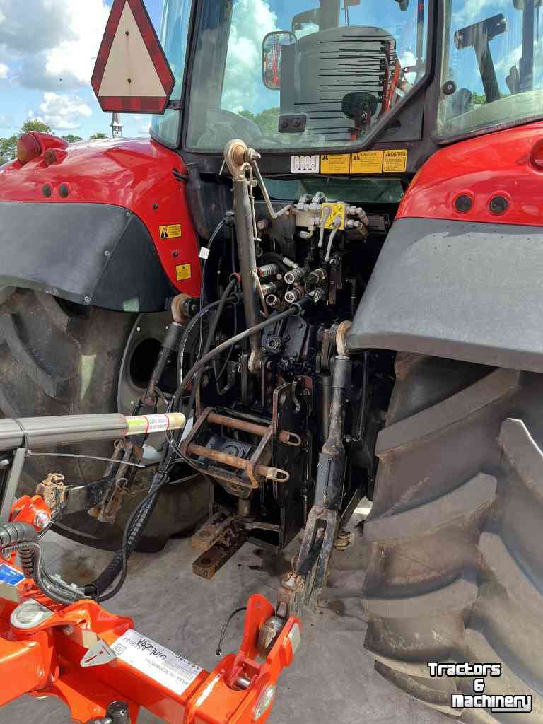 Tractor Massey Ferguson 5470 Dyna-4 SISU Tractoren
