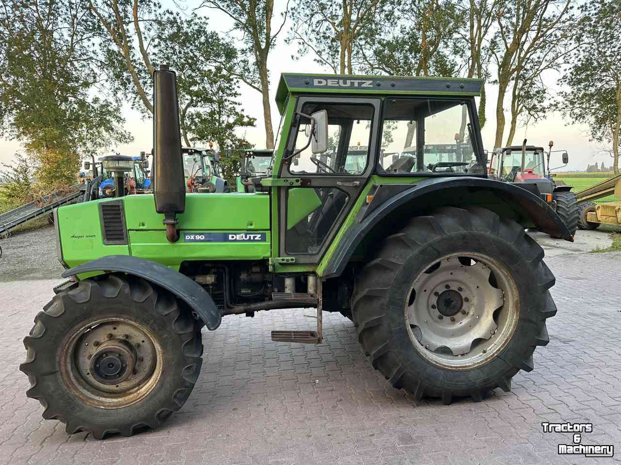 Tractor Deutz-Fahr DX90