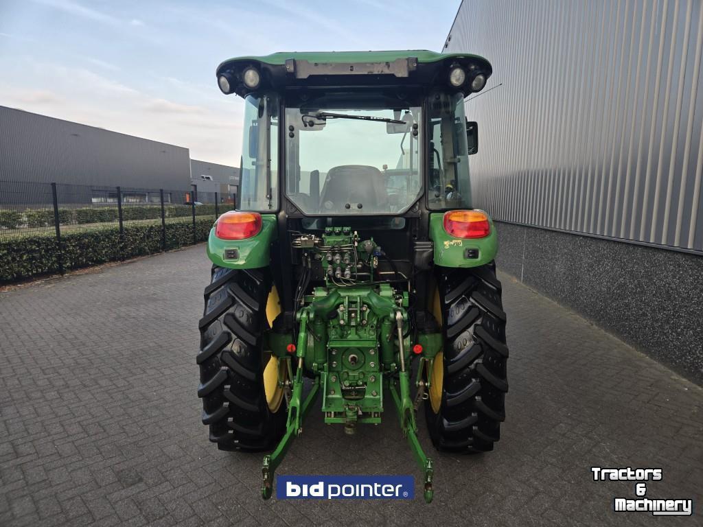 Tractor John Deere 5100M
