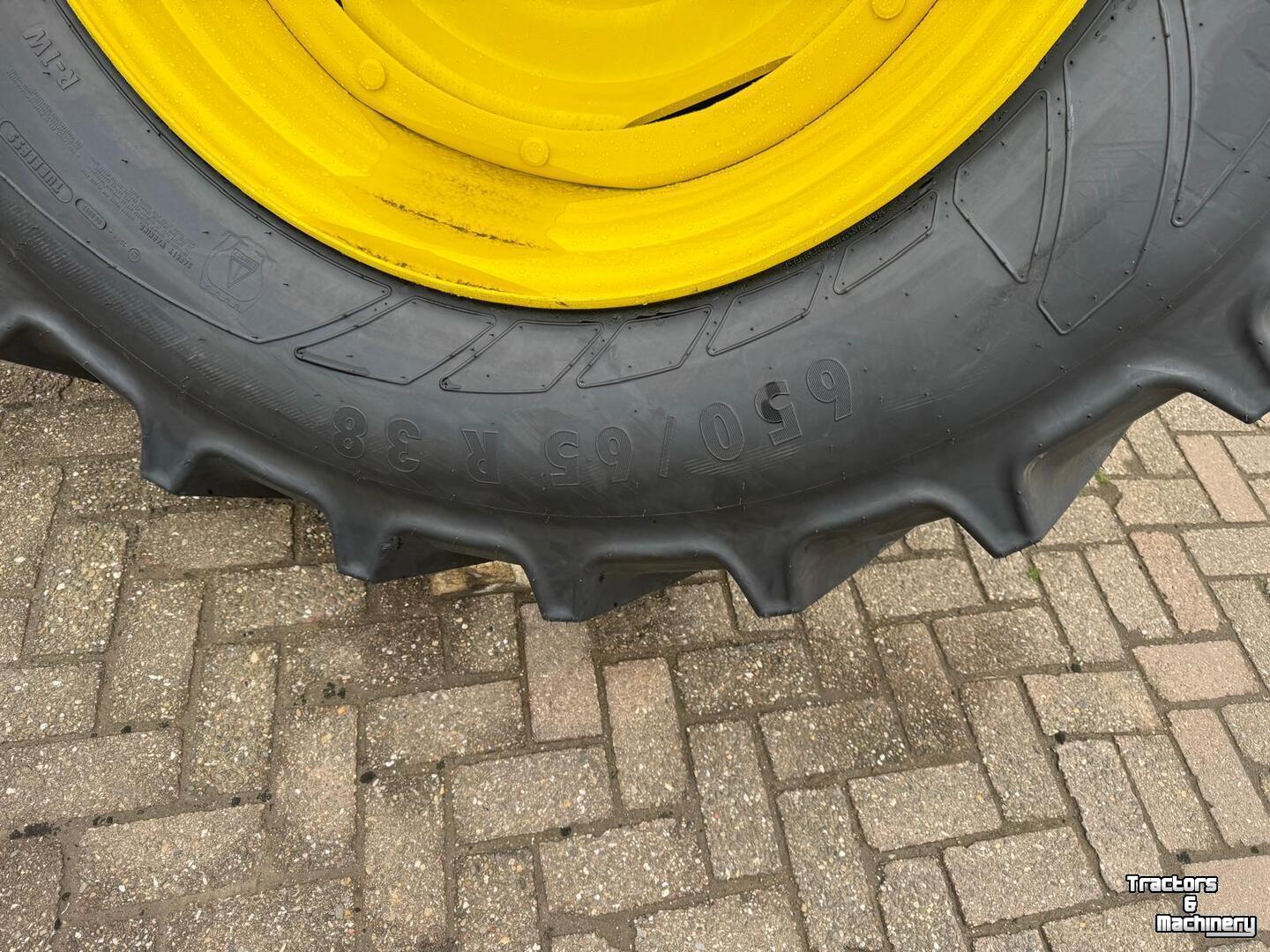 Wheels, Tyres, Rims & Dual spacers Mitas Banden Mitas