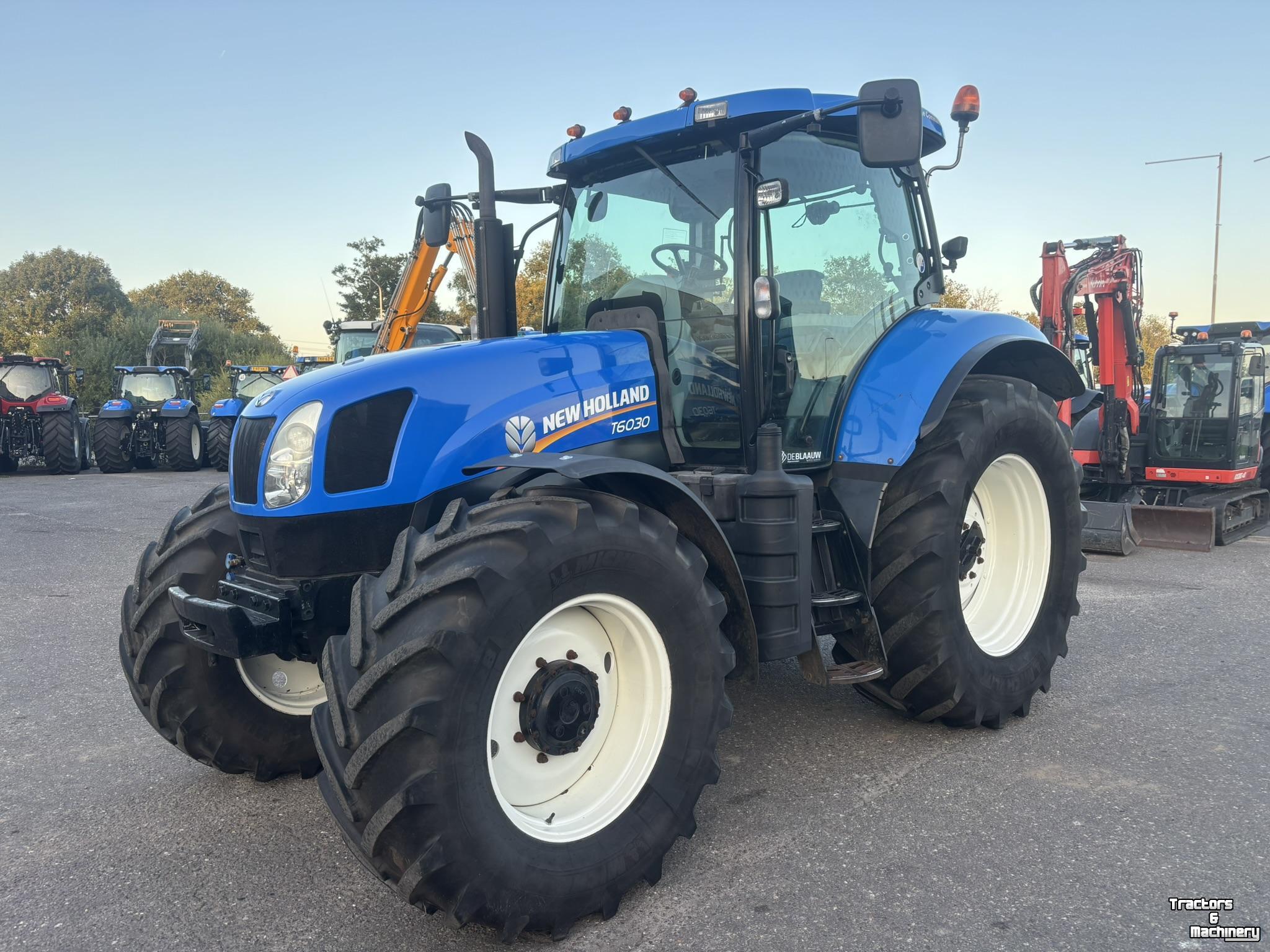 Tractor New Holland T6030
