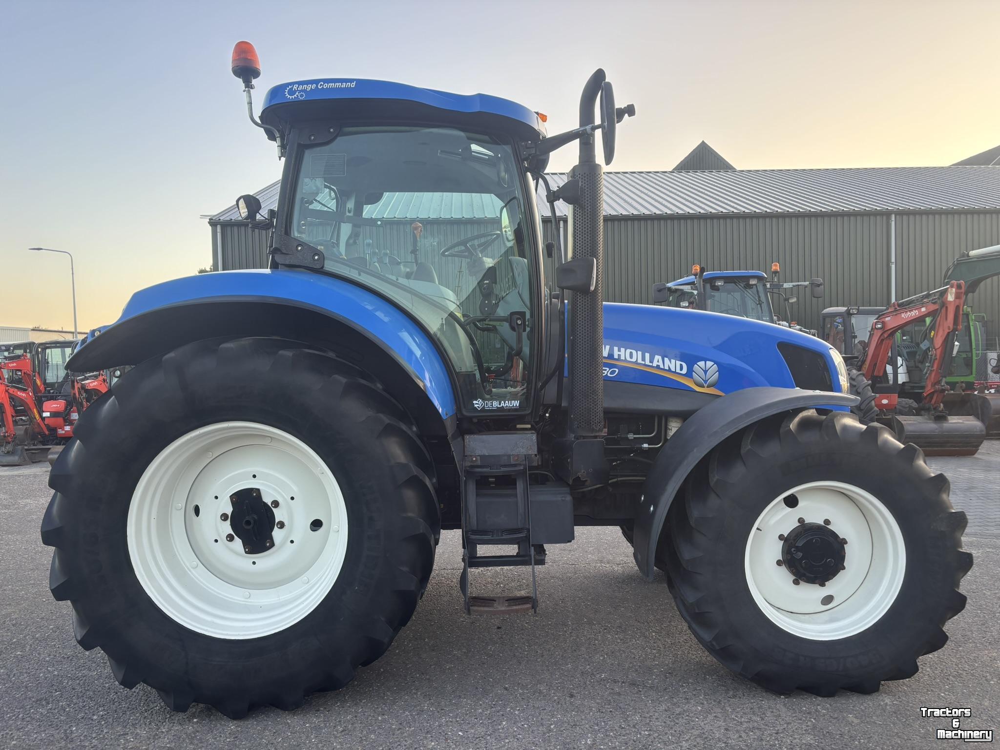 Tractor New Holland T6030