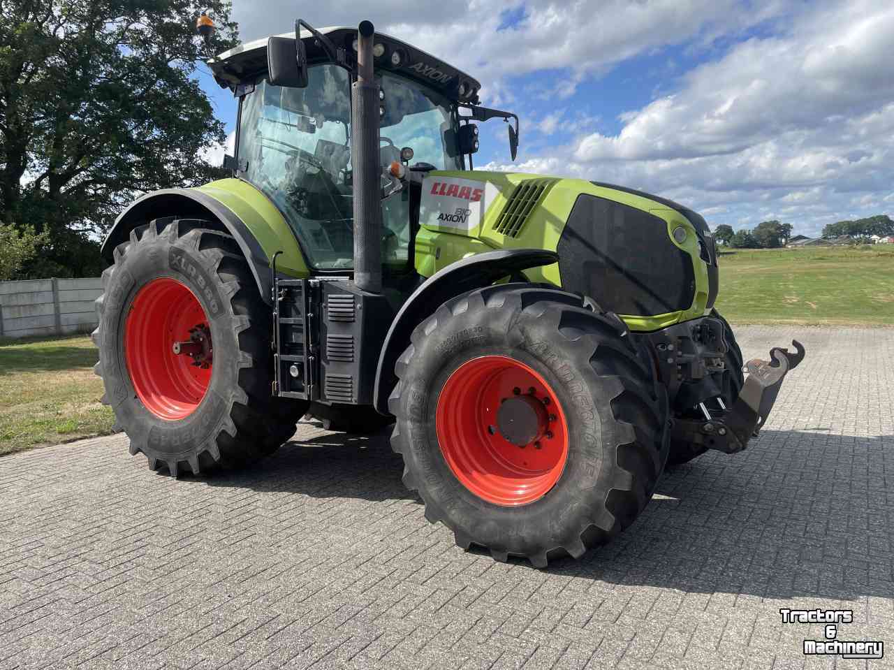 Tractor Claas Axion 810 C-Matic Cebis (nieuw model, jaar 2015)