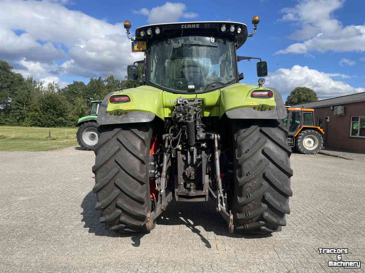 Tractor Claas Axion 810 C-Matic Cebis (nieuw model, jaar 2015)
