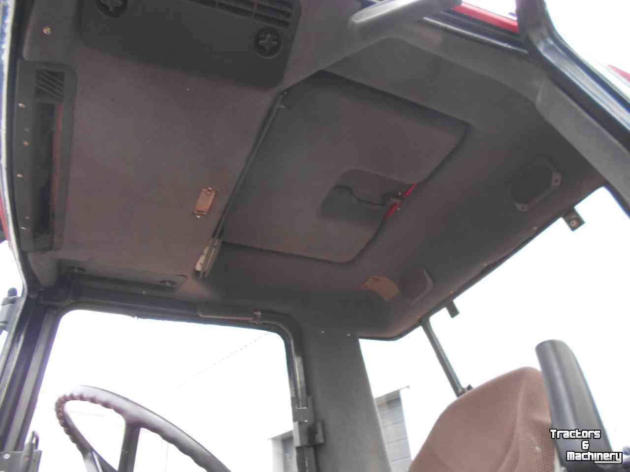 Tractor Case-IH 1056 xla