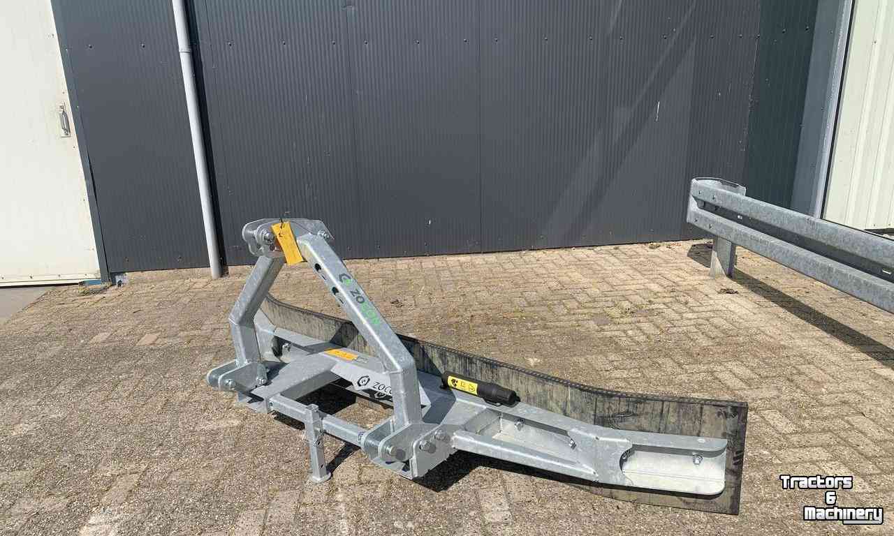 Rubber yard scraper Zocon RS-270 BUDGET