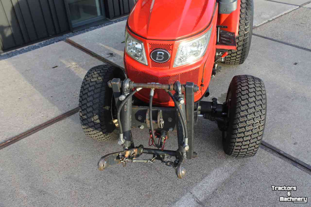 Horticultural Tractors Branson 2505H hydrostaat compacttrekker tuinbouwtractor gazonbanden