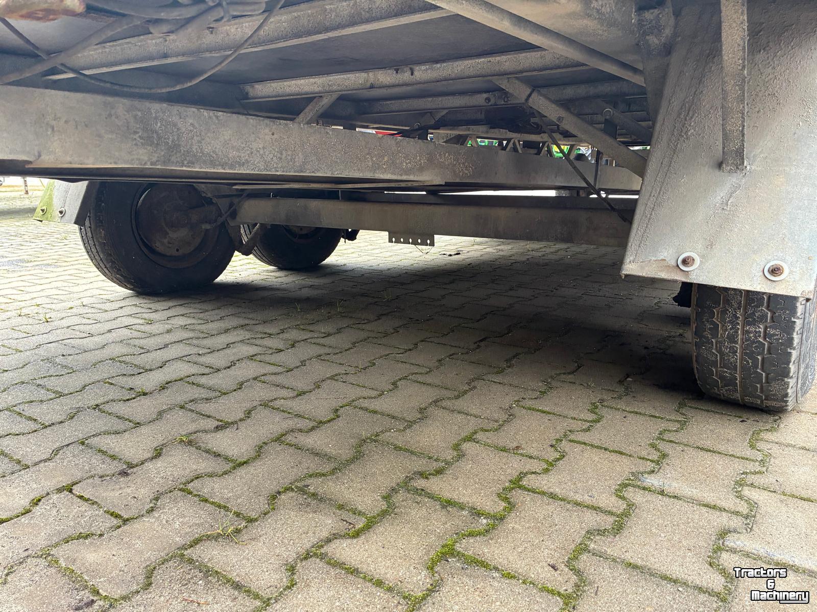 Livestock trailer  Plattewagen/aanhanger