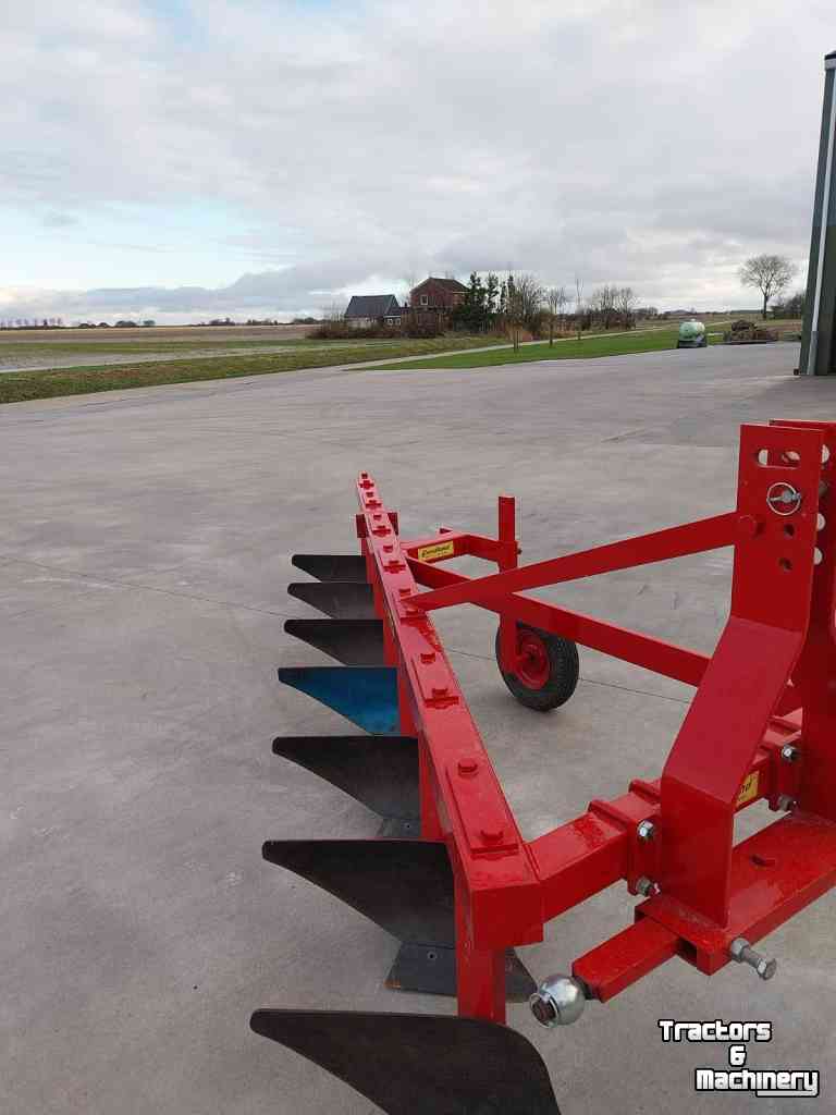 Ploughs Goudland stoppelploeg