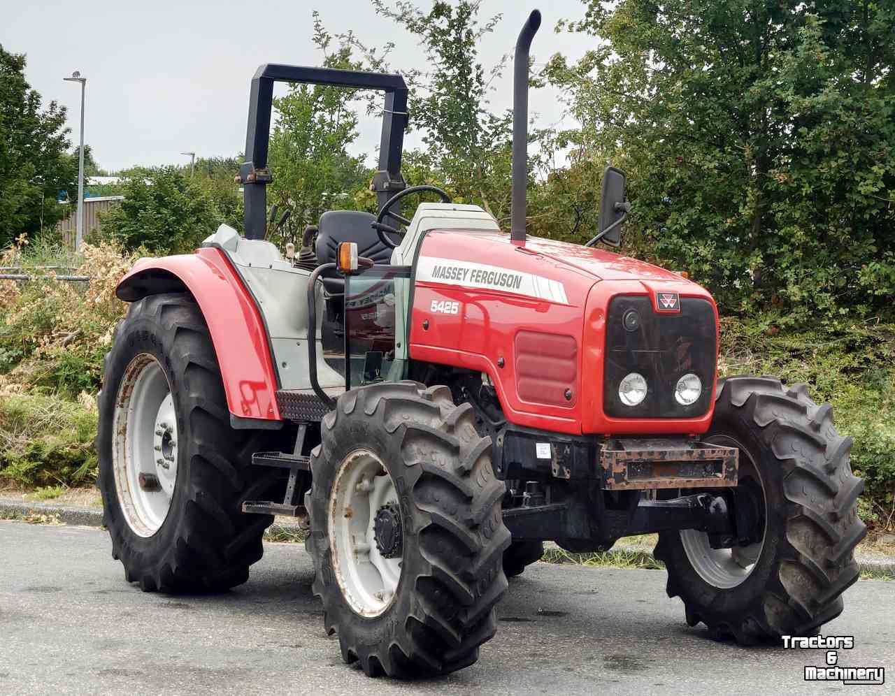 Tractor Massey Ferguson 5425 4x4 Open station