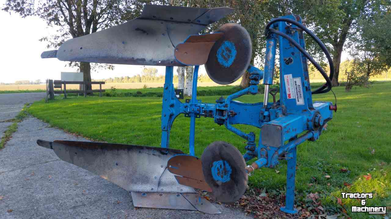 Ploughs Lemken Opal 090