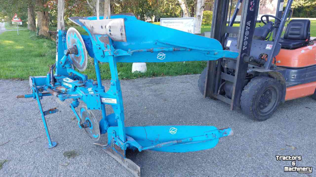Ploughs Lemken Opal 090