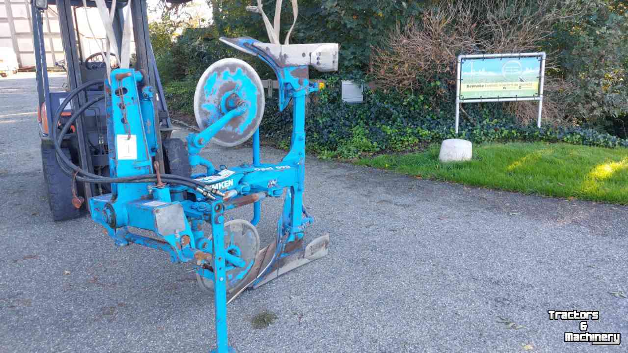 Ploughs Lemken Opal 090
