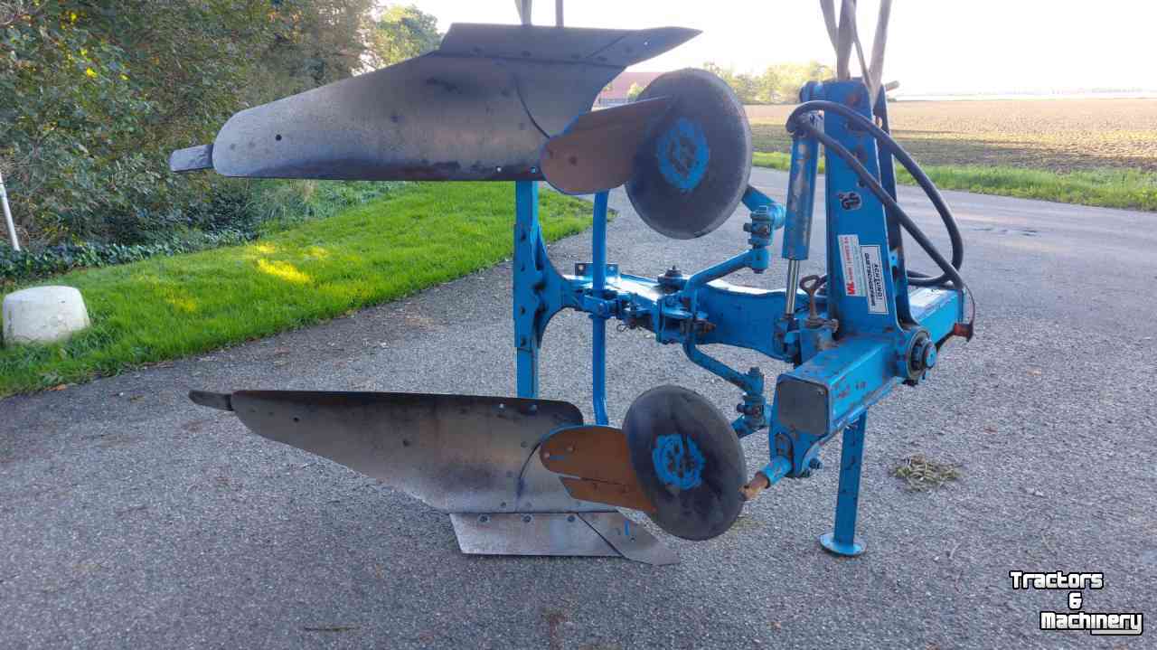 Ploughs Lemken Opal 090