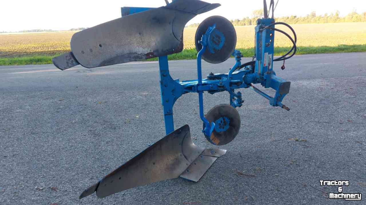 Ploughs Lemken Opal 090
