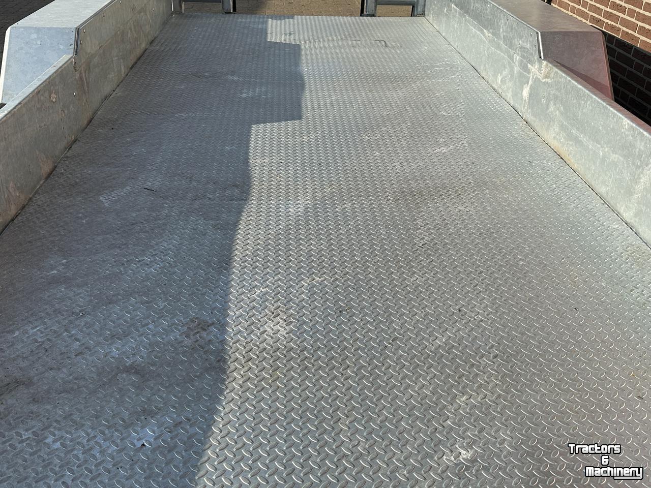 Ramp trailer AGM Oprijwagen