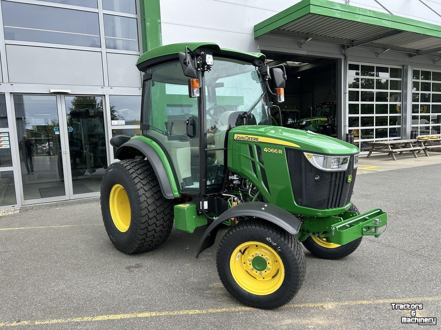 Small-track Tractor John Deere 4066R