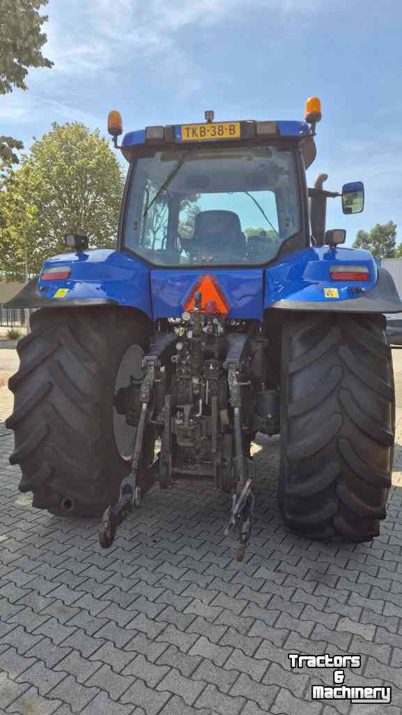 Tractor New Holland T8020 FP 40 Kmh. Lucht, geveerde vooras