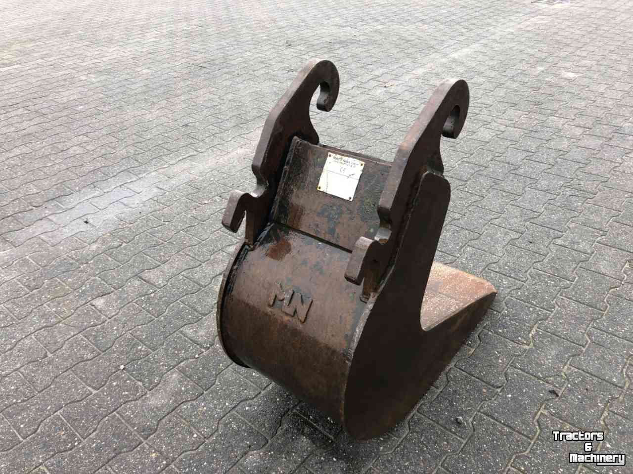 Excavator buckets Matt Nielen Banaanbak 40 CM CW 10