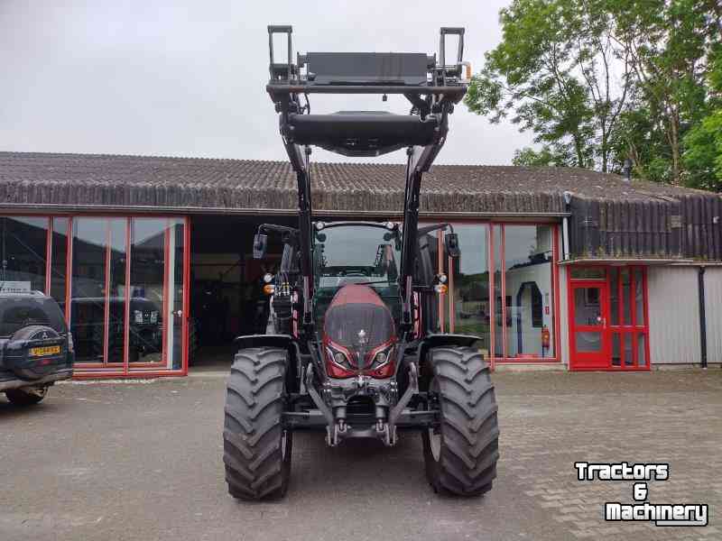 Tractor Valtra G135 Active